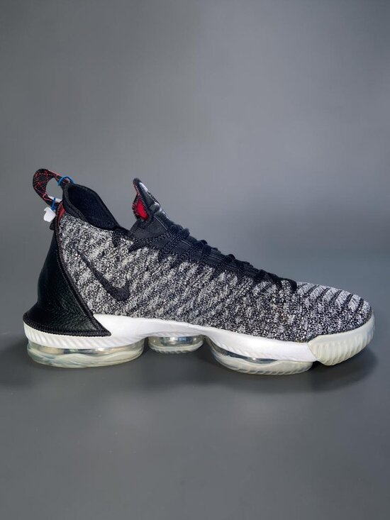 Nike LeBron 16 \'Oreo\' 2018 Mens Basketball Shoes Size 11.5 Worn 3-5X AO2588-006